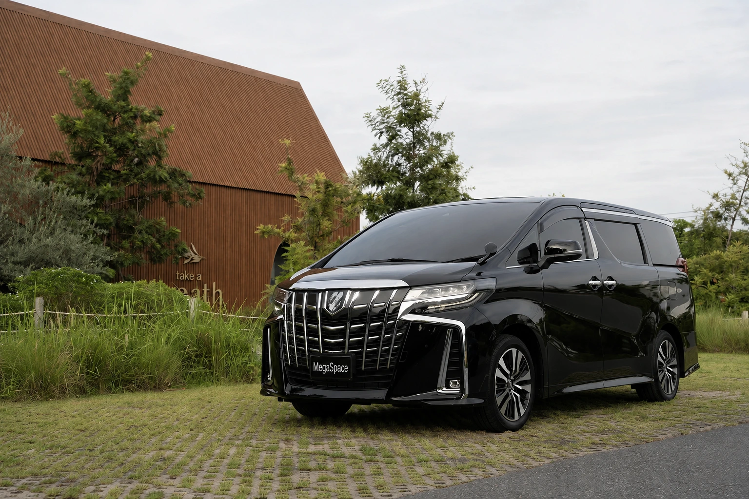 Toyota Alphard luxury private MPV