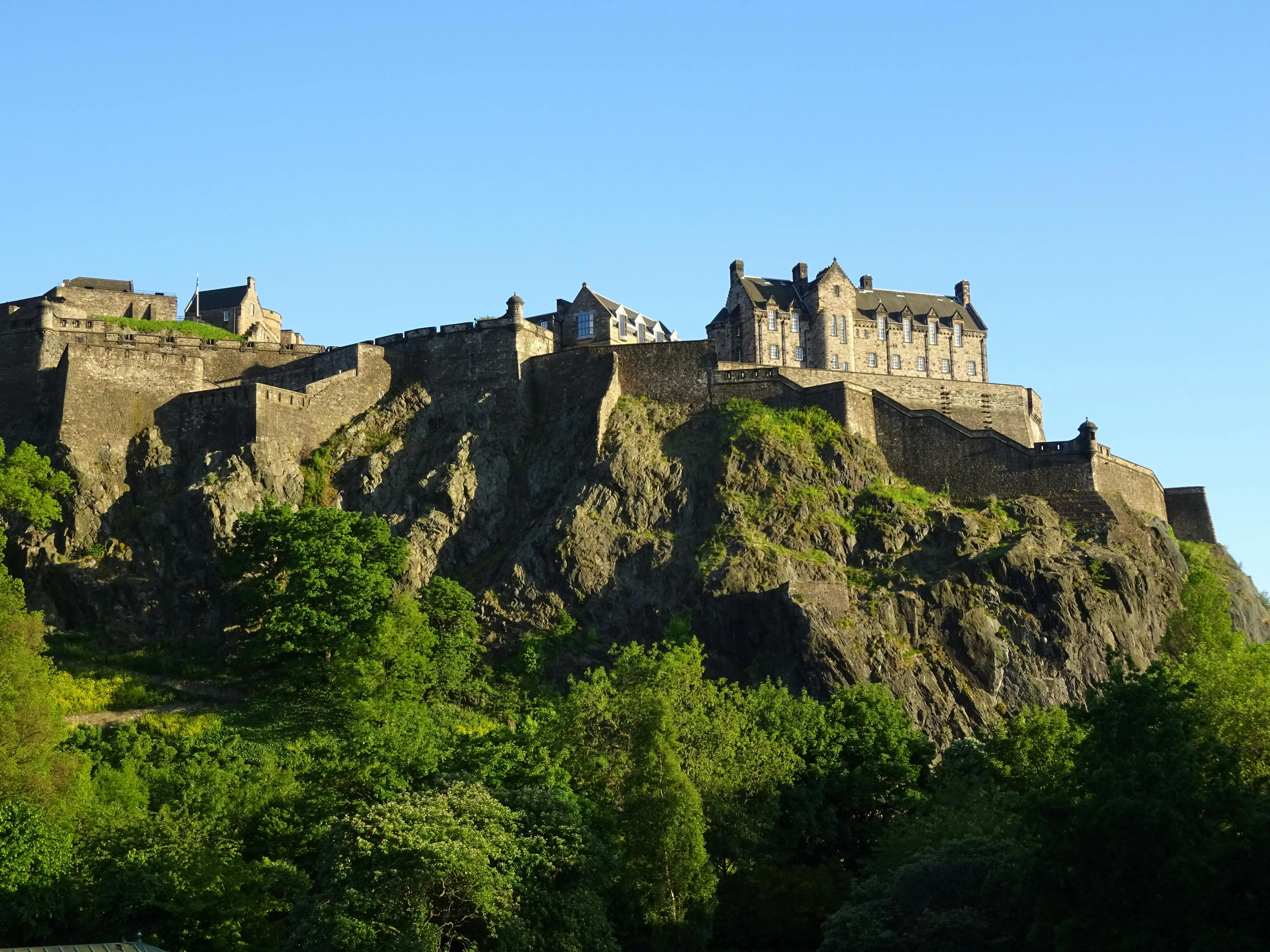 Scotland private tours Asian travellers Edinburgh 蘇格蘭私人旅遊亞洲旅客愛丁堡
